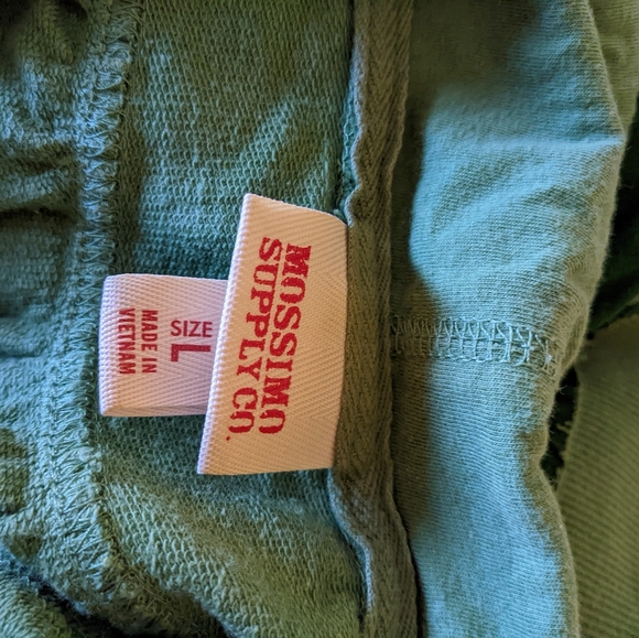 Green short sleeve hoodie - Picture 3 of 5